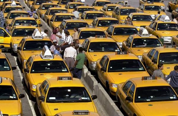 Столичное такси становится все более народным