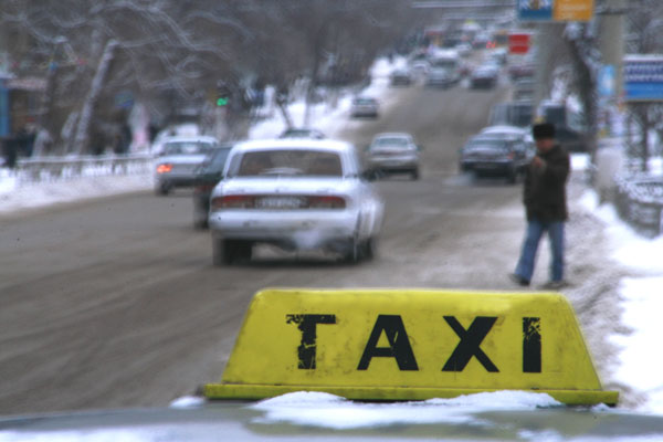 Иркутские таксисты собираются митинговать